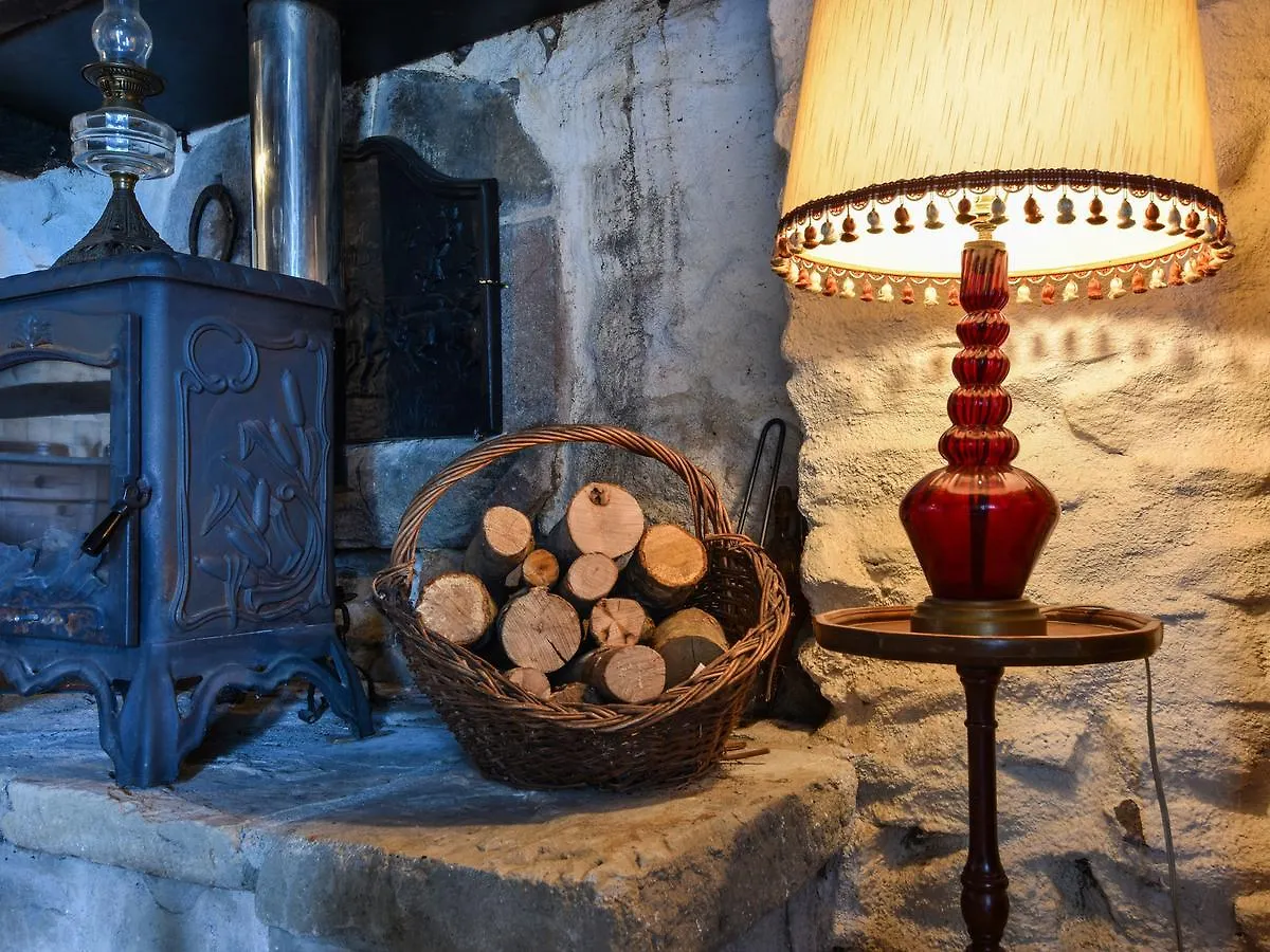 Holiday home Charming Typical Auvergne Cottage Teilhet